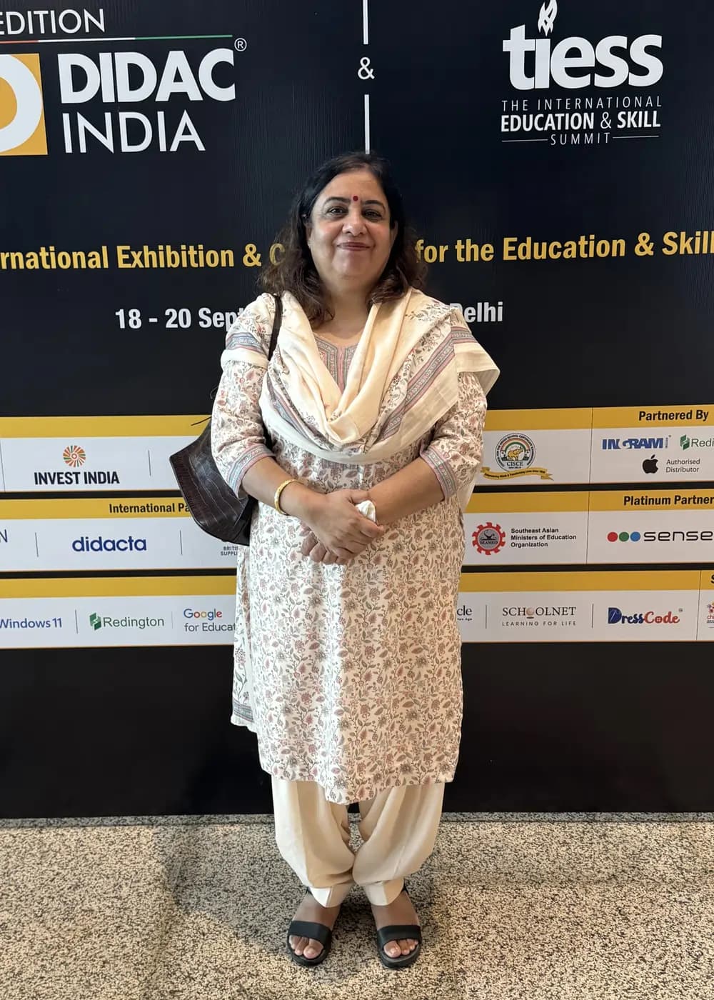 Nidhi Gupta, Principal of St. Vivekanand School